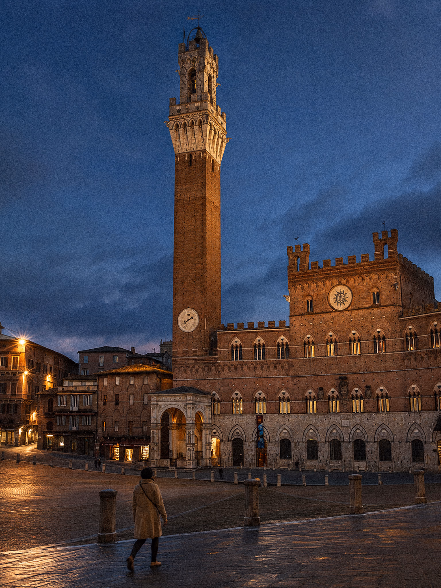 Piazza del Campo in Siena during blue hour